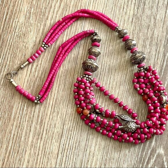 Silver tone pink beaded with carnelian 6 strand statement necklace - Picture 2 of 15